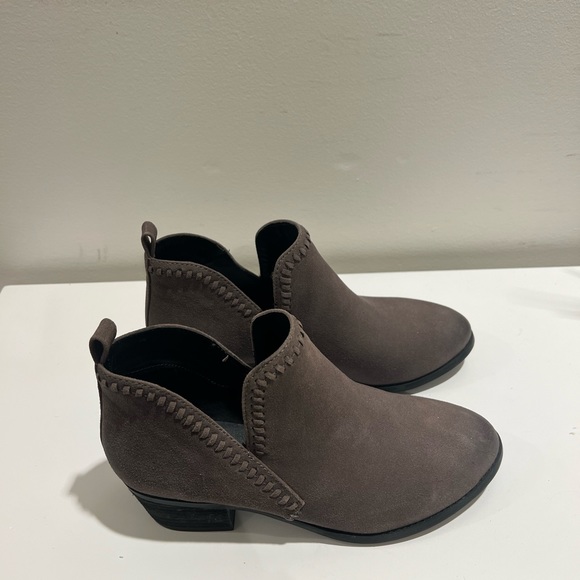 Call it Spring Booties - Picture 4 of 6